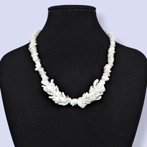 Vintage "Bowtie" Shell Necklace